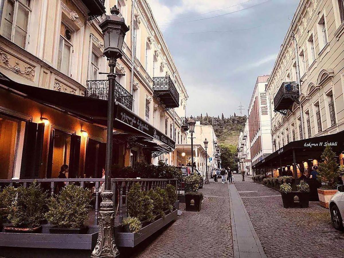 Luxury Inn Tbilisi Exterior photo